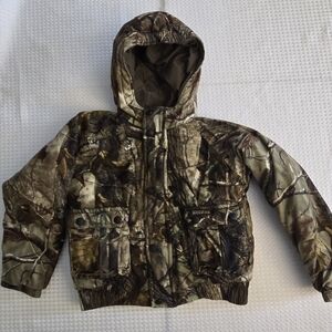 Child's  Remington Camouflage Hooded Jacket Size 6/7